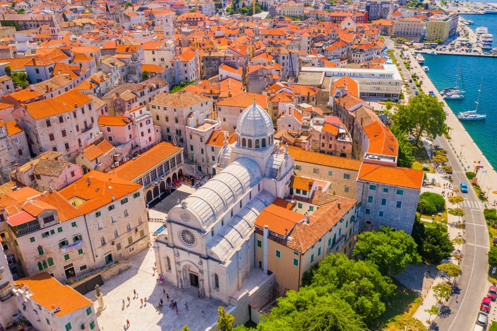 Šibenik stari grad i more