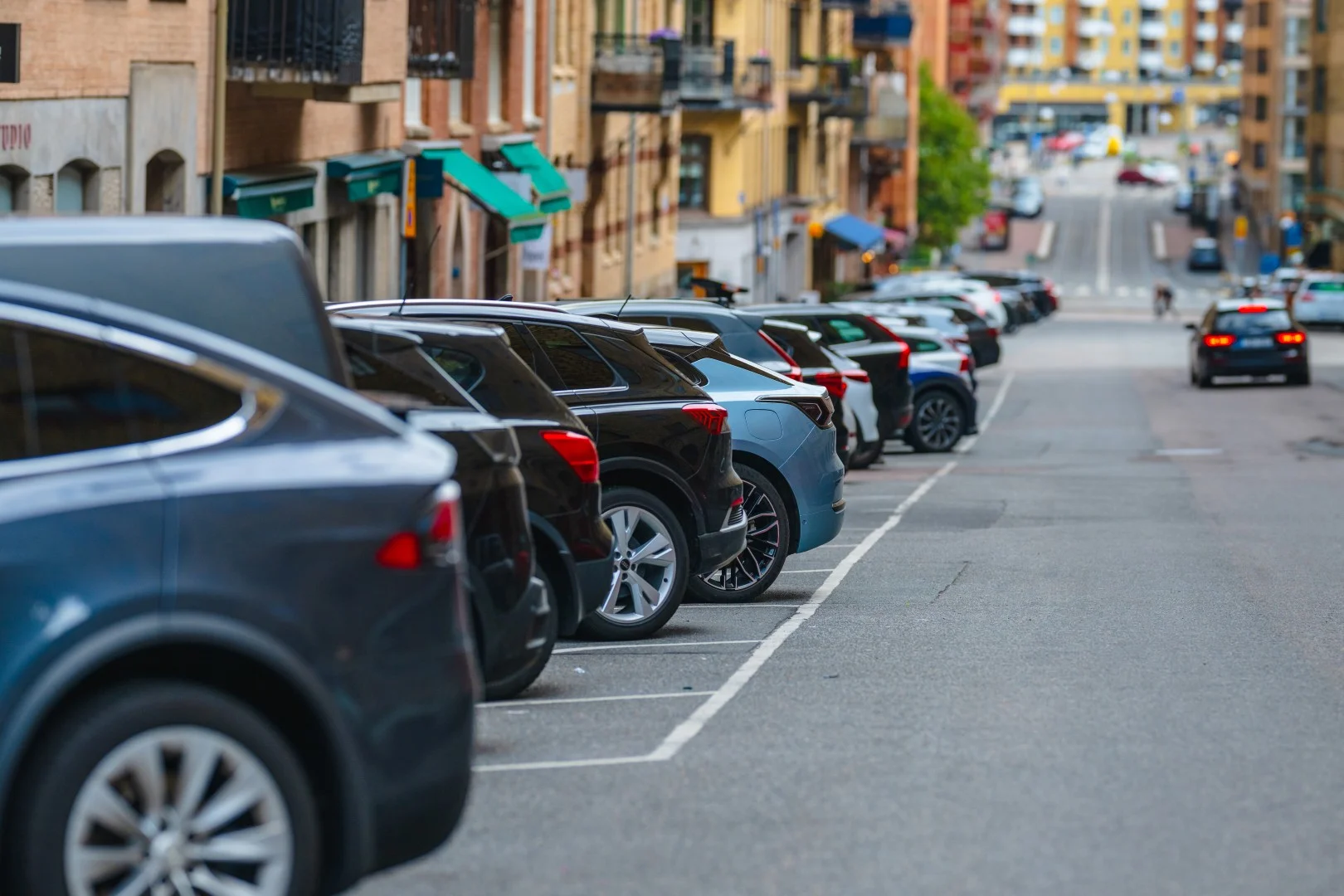 traženje parkinga u turističkom gradu