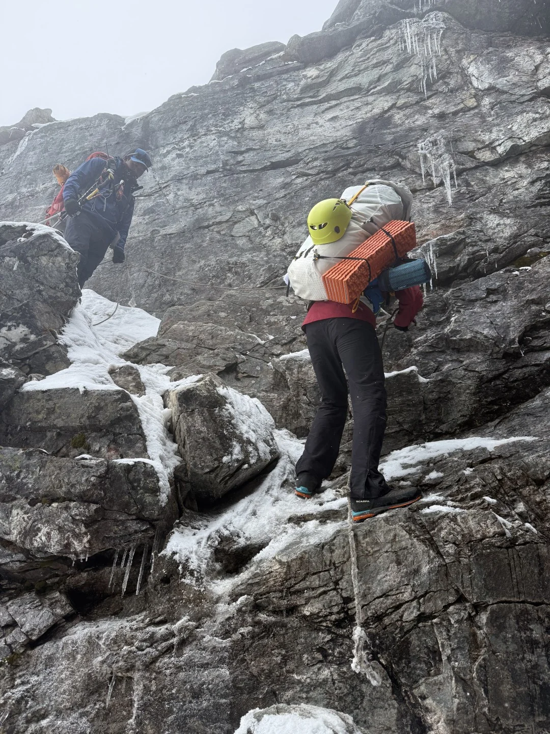 Silazak s Lobuche Easta