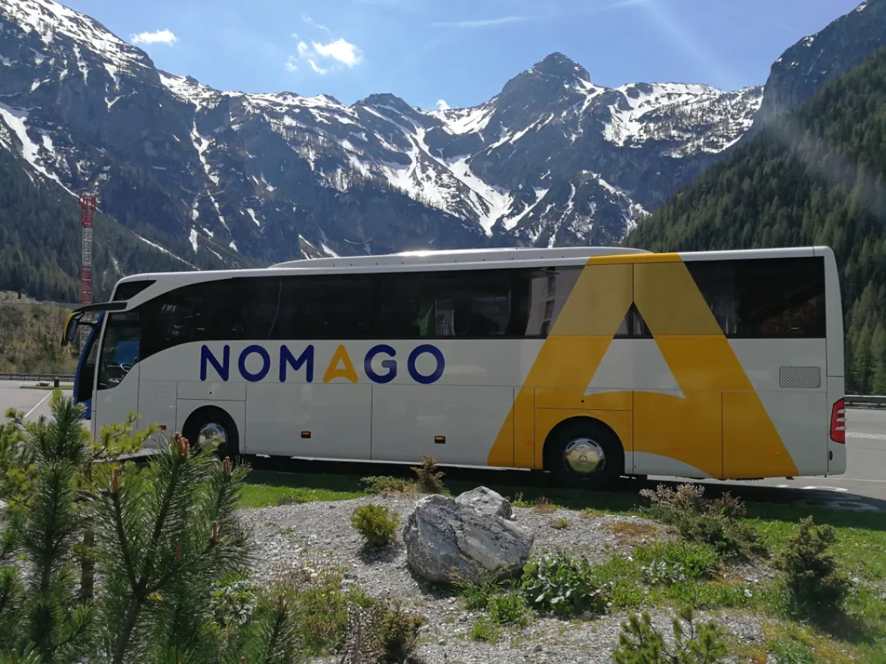 Najam autobusa autobus na cesti